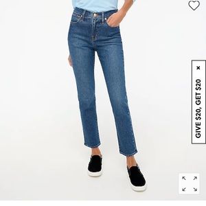 NWT Essential Straight Jean in All Day Stretch
